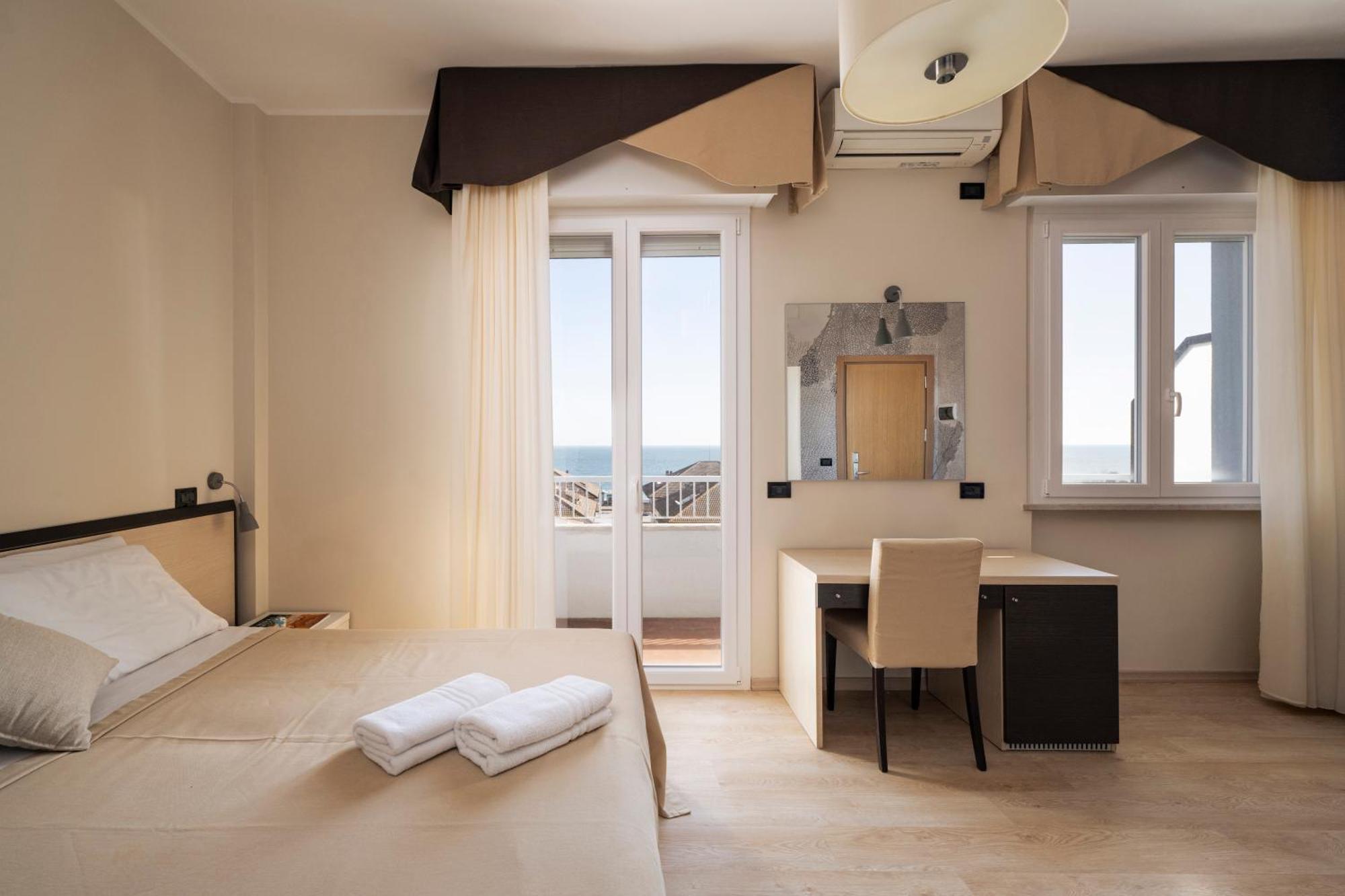 Hotel Mondial