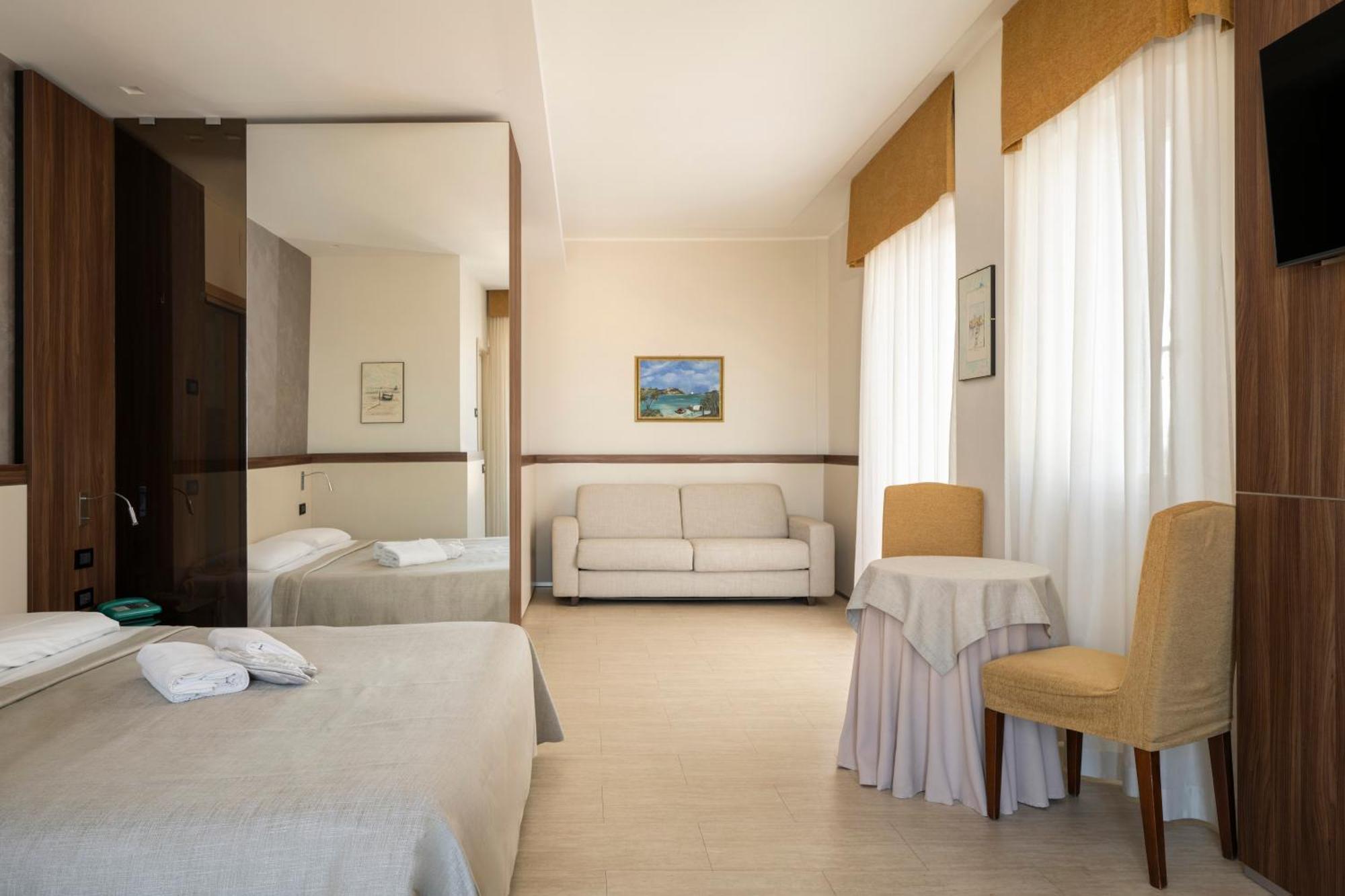 Mondial Hotel Porto Recanati